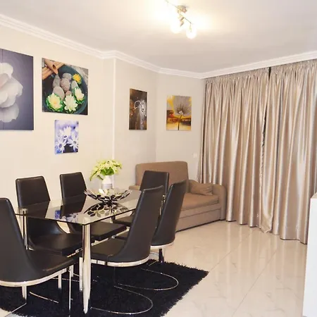 Appartement Americas Towers Apartment *